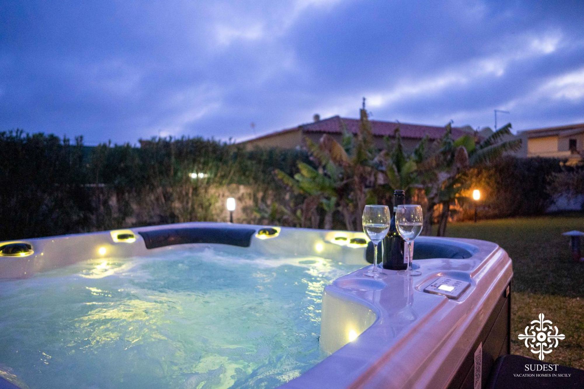 Villa Seaside - Beach Retreat With Jacuzzi Syracuse Exterior foto